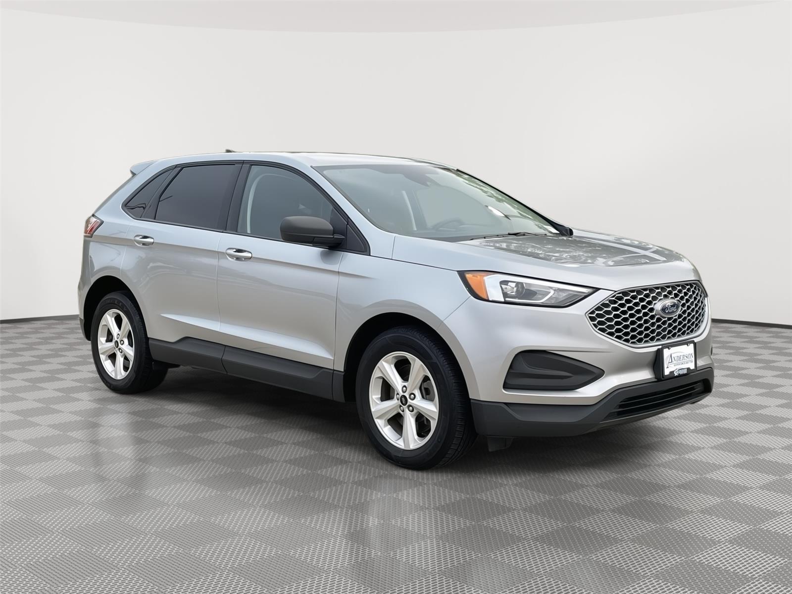 Vehicle photo 5