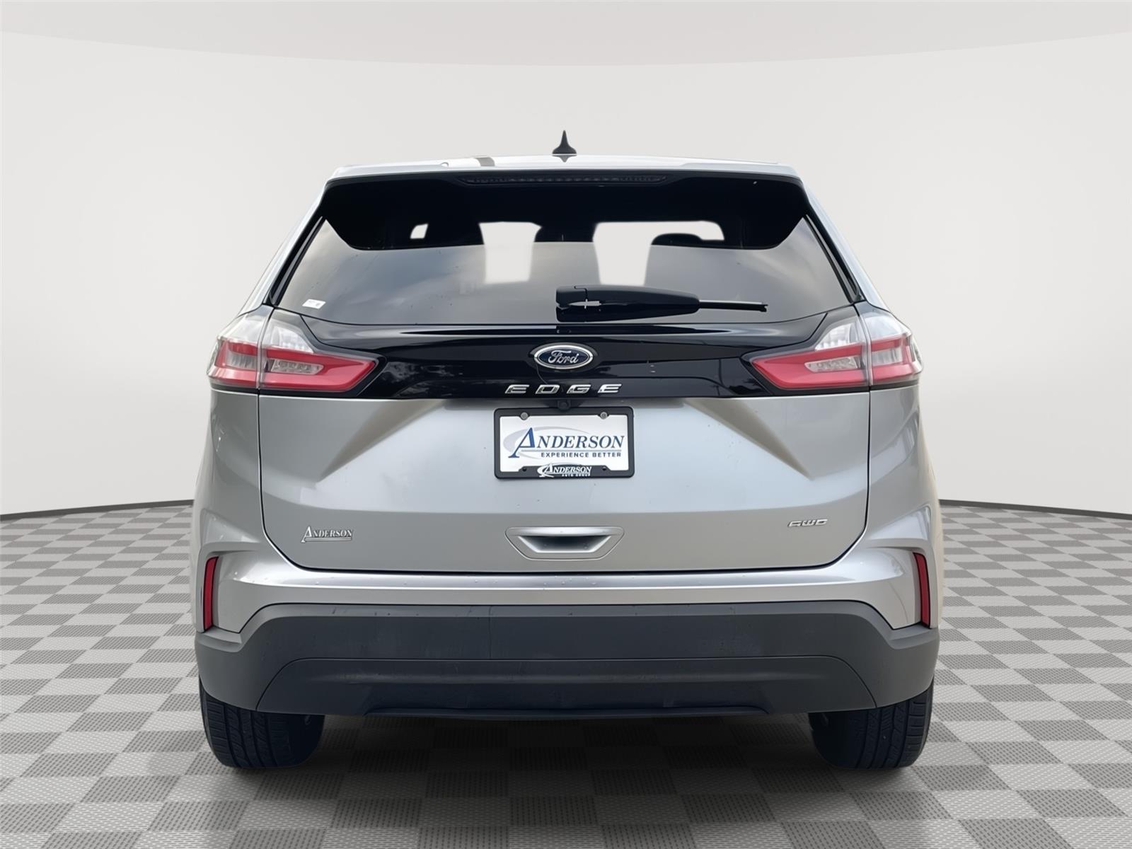 Vehicle photo 8