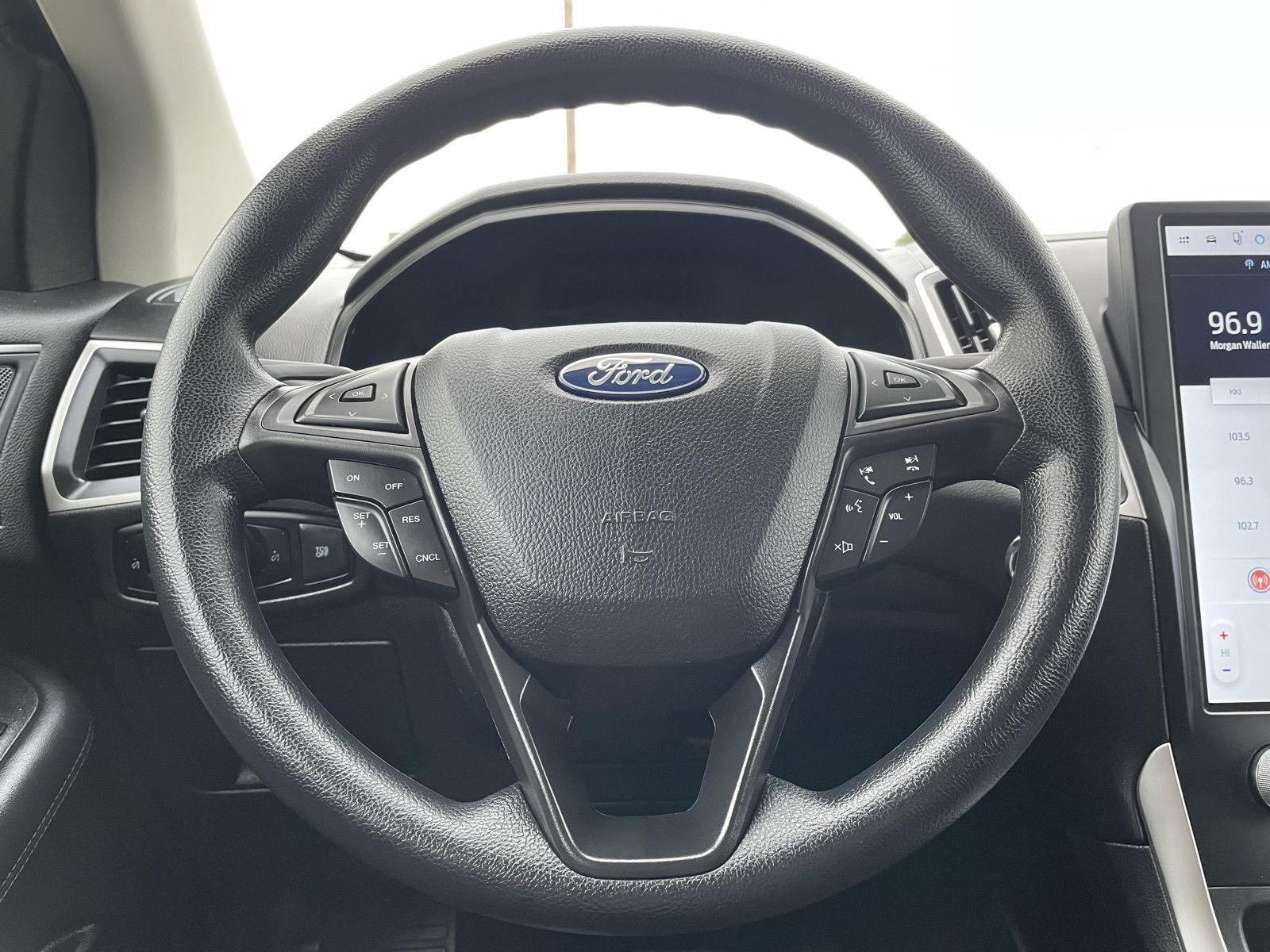 Vehicle photo 11