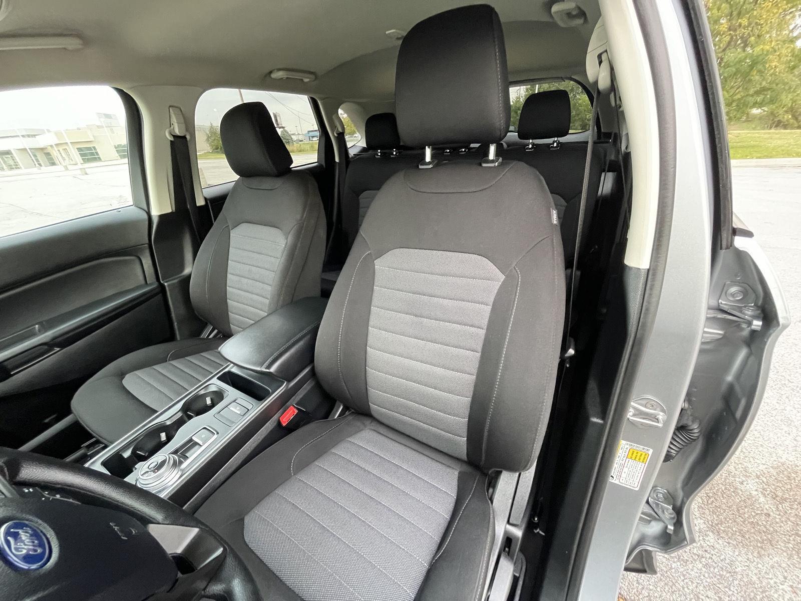 Vehicle photo 16