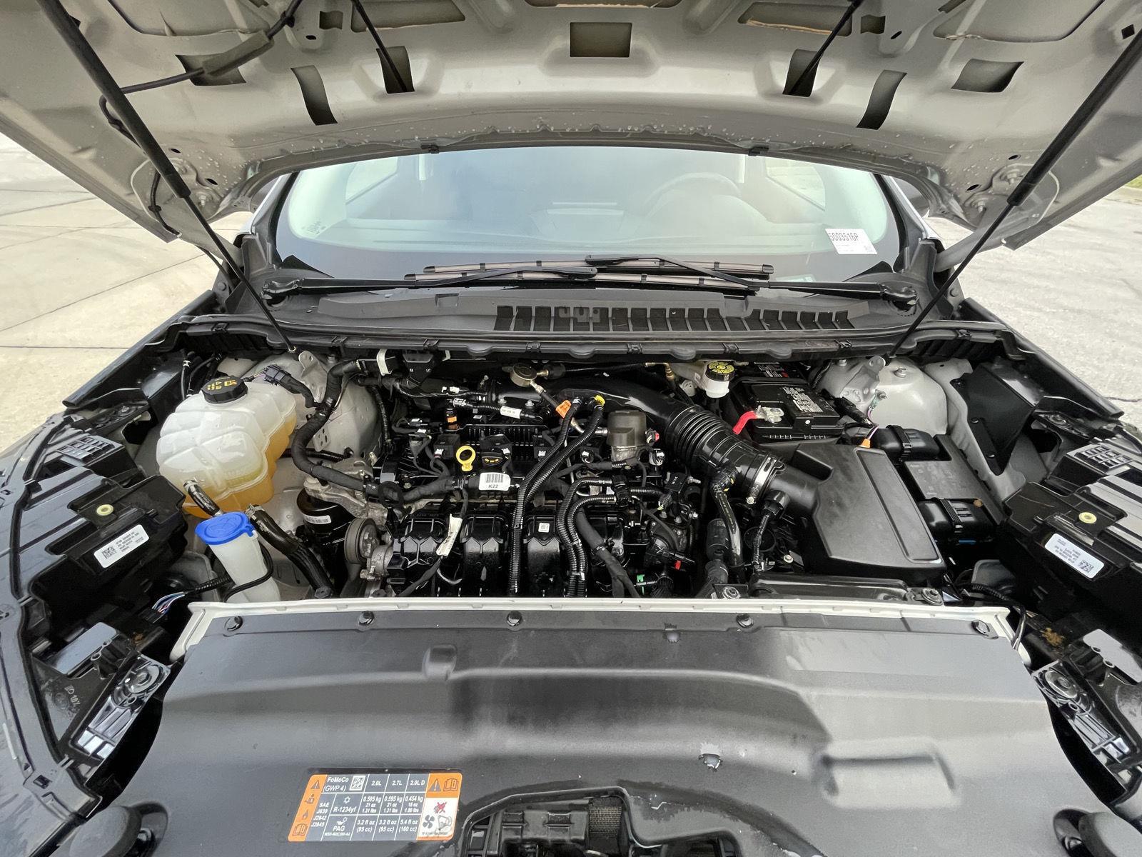 Vehicle photo 30
