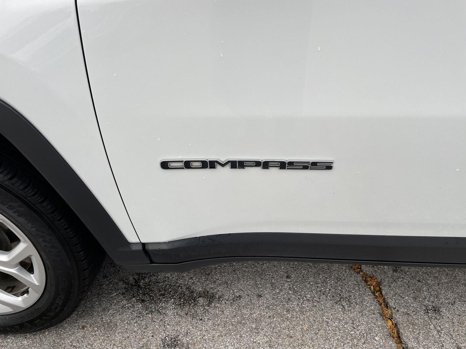 Vehicle photo 35