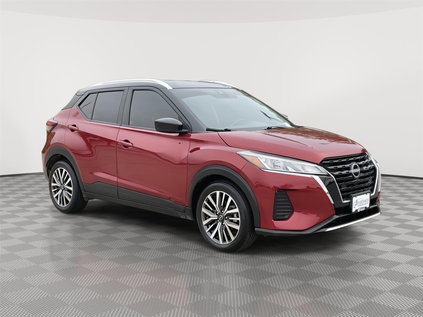 Vehicle photo 5