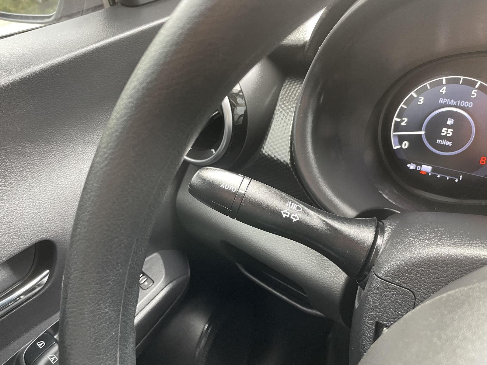 Vehicle photo 16