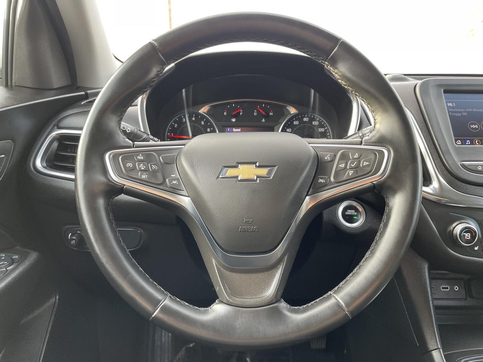 Vehicle photo 12