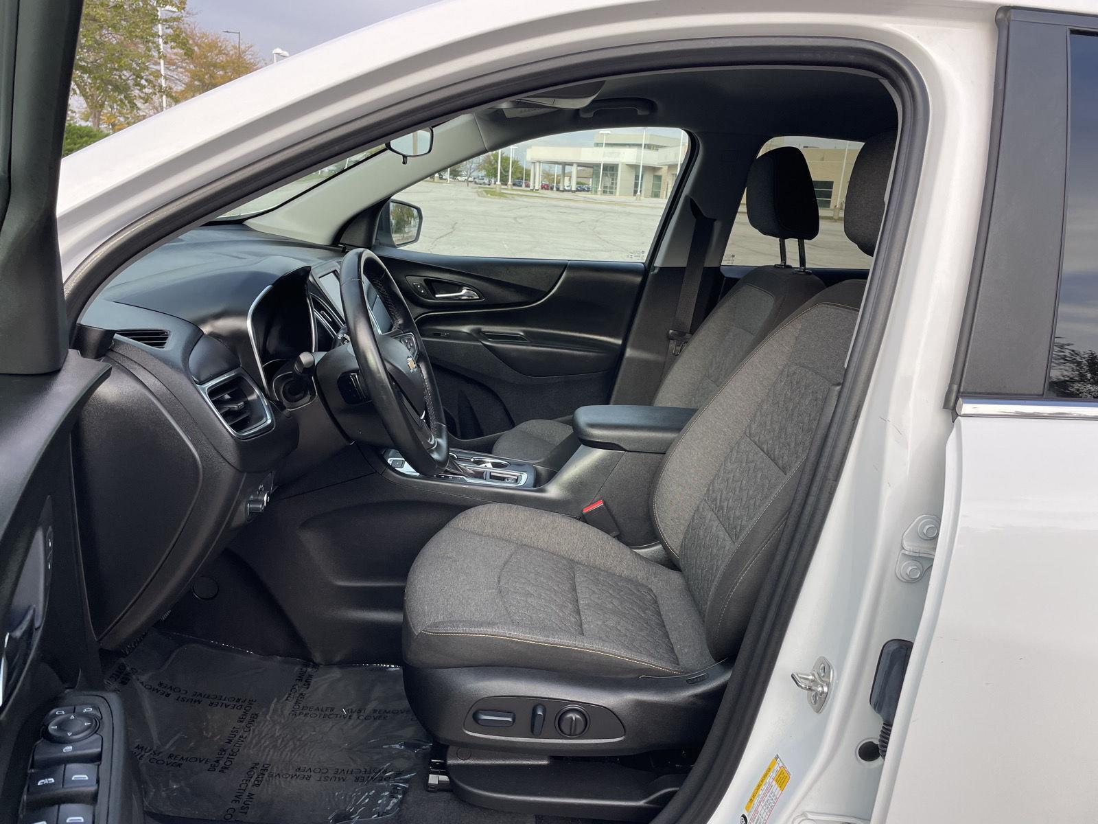 Vehicle photo 17