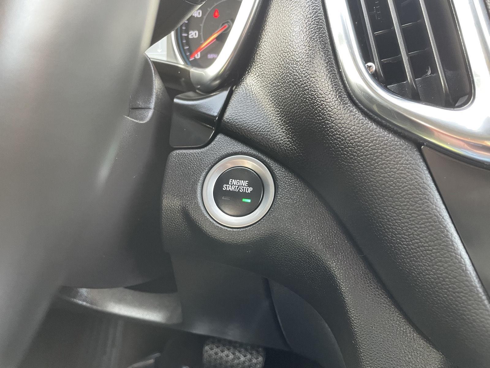 Vehicle photo 24