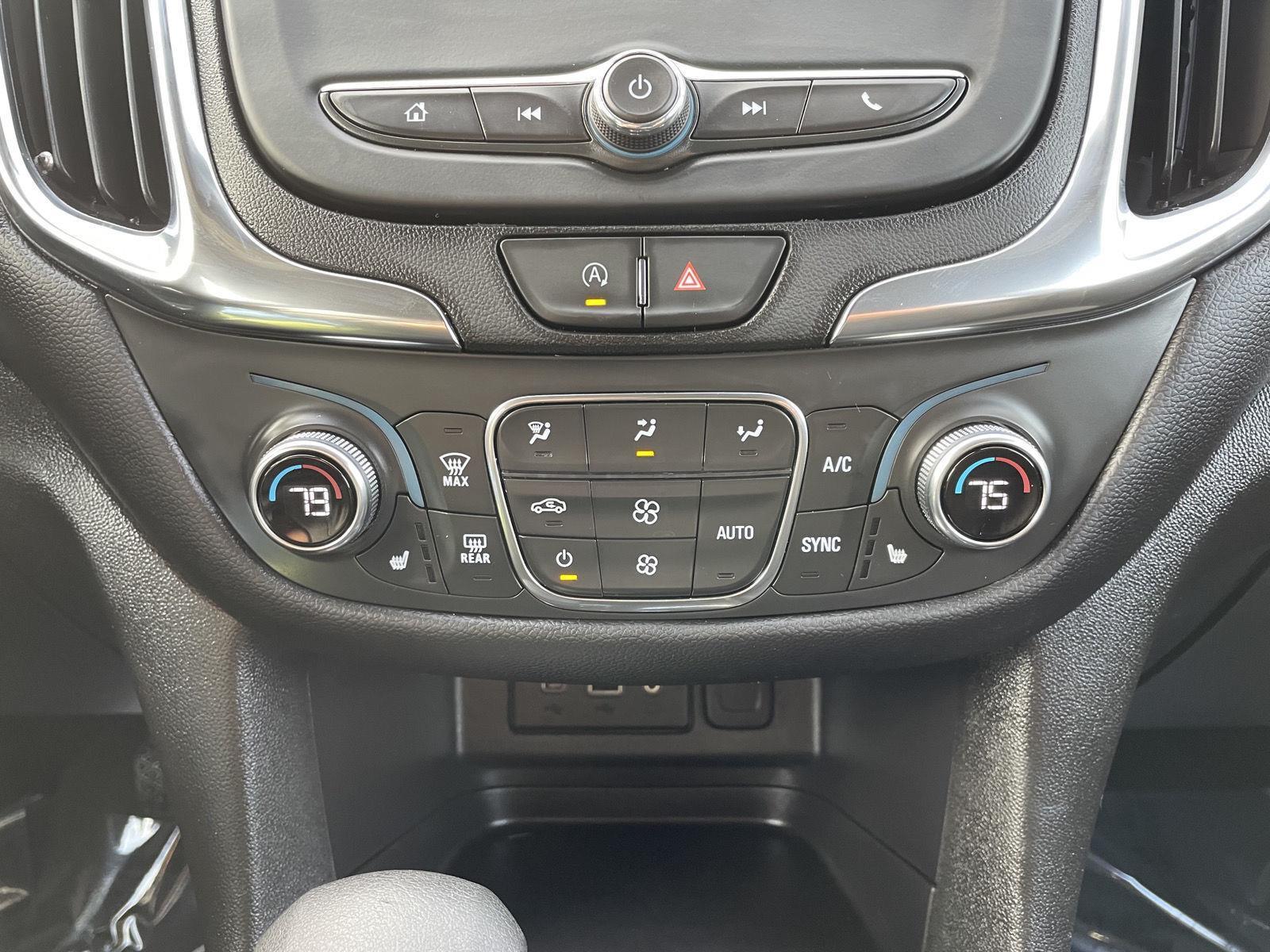 Vehicle photo 26