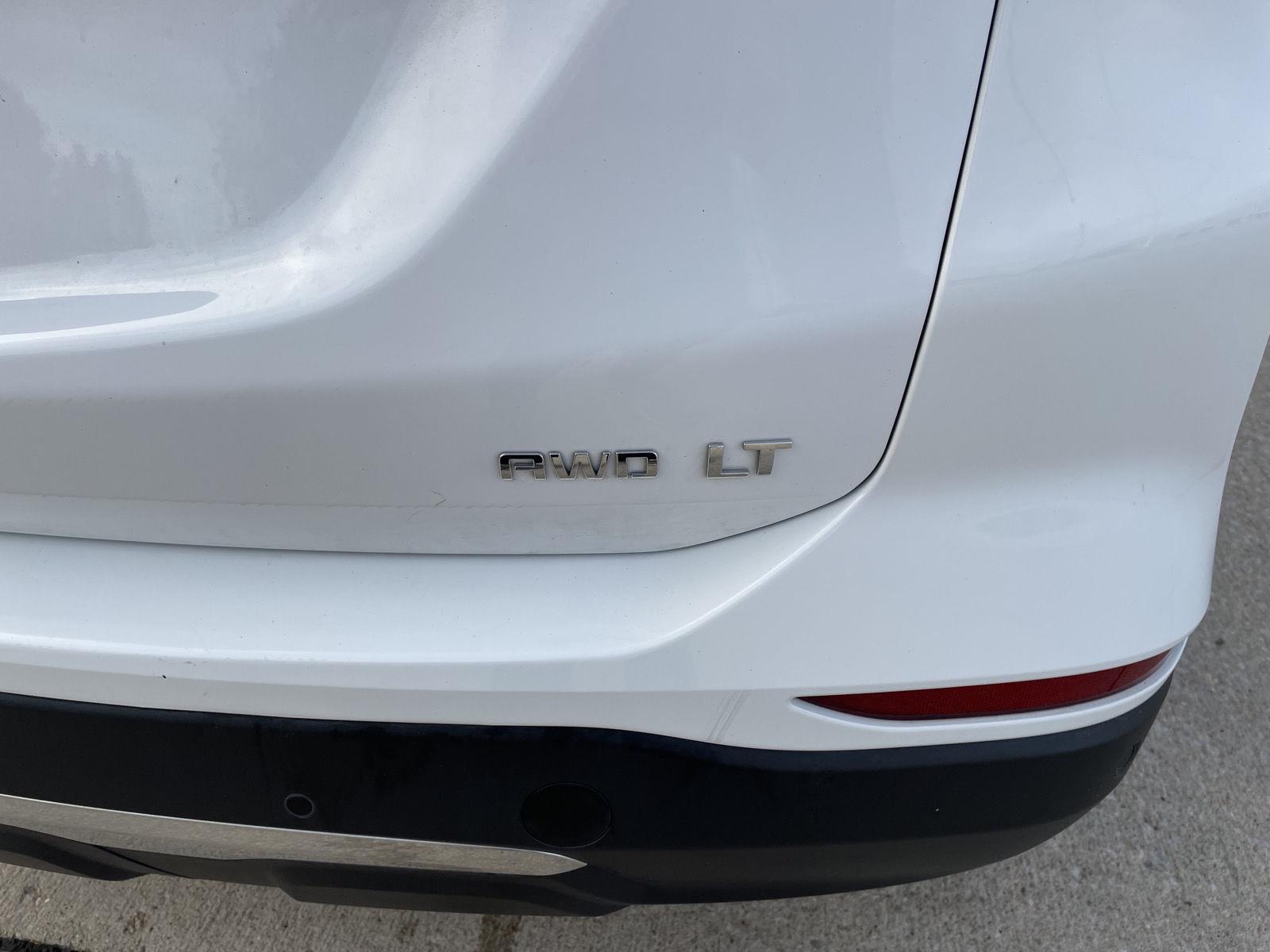 Vehicle photo 38