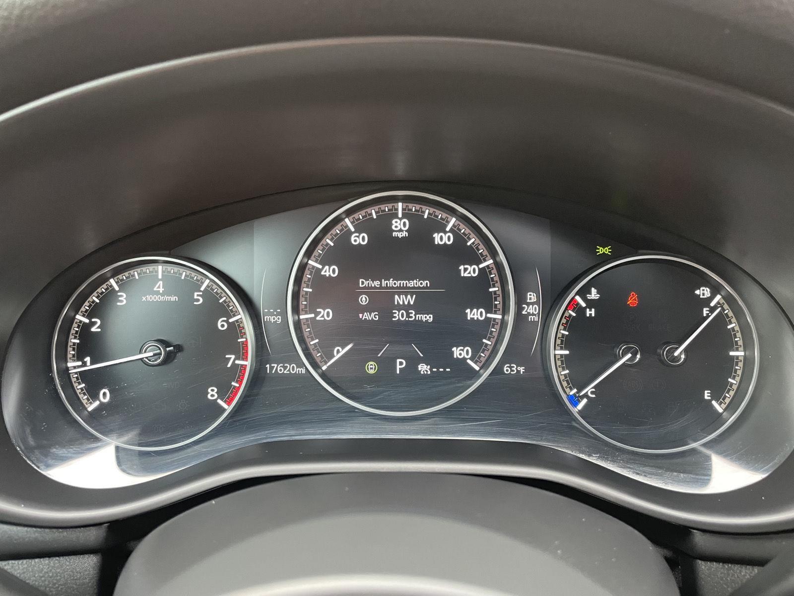 Vehicle photo 14