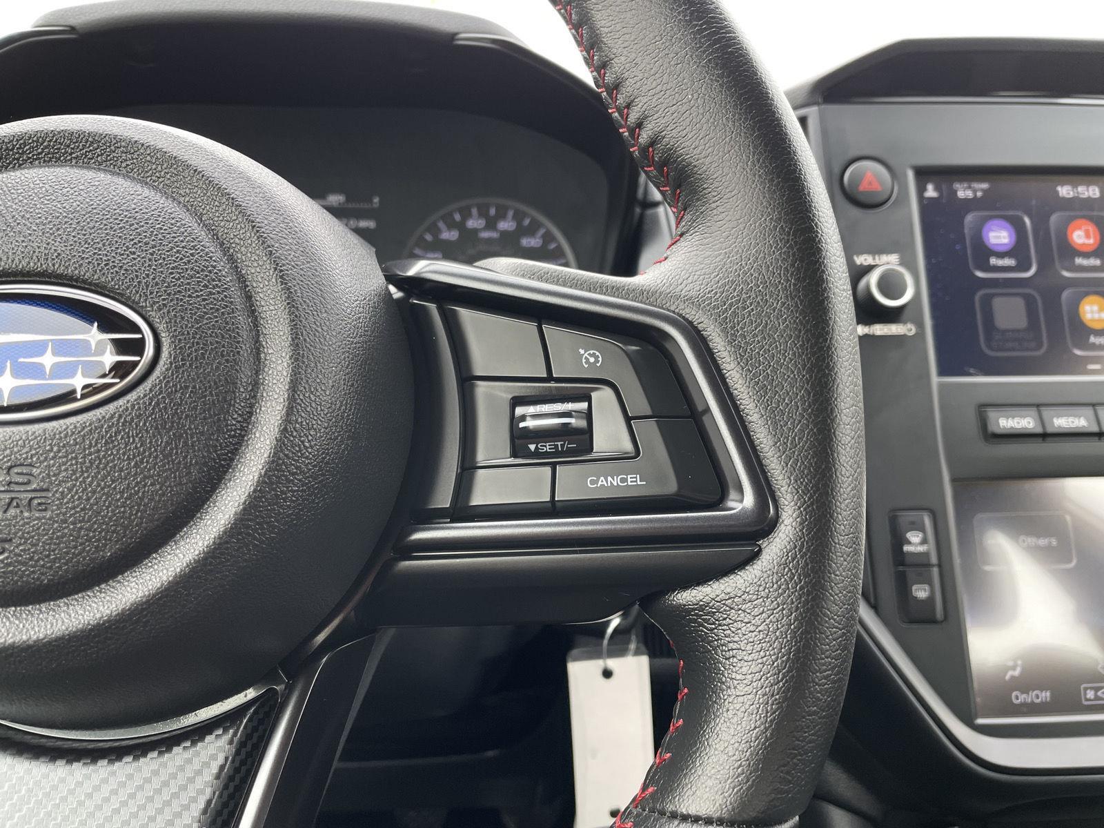 Vehicle photo 13