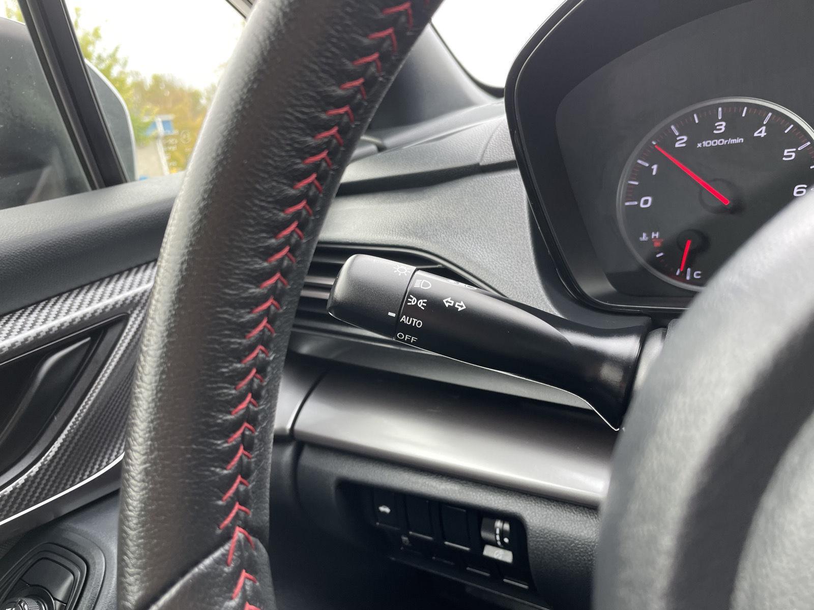 Vehicle photo 15