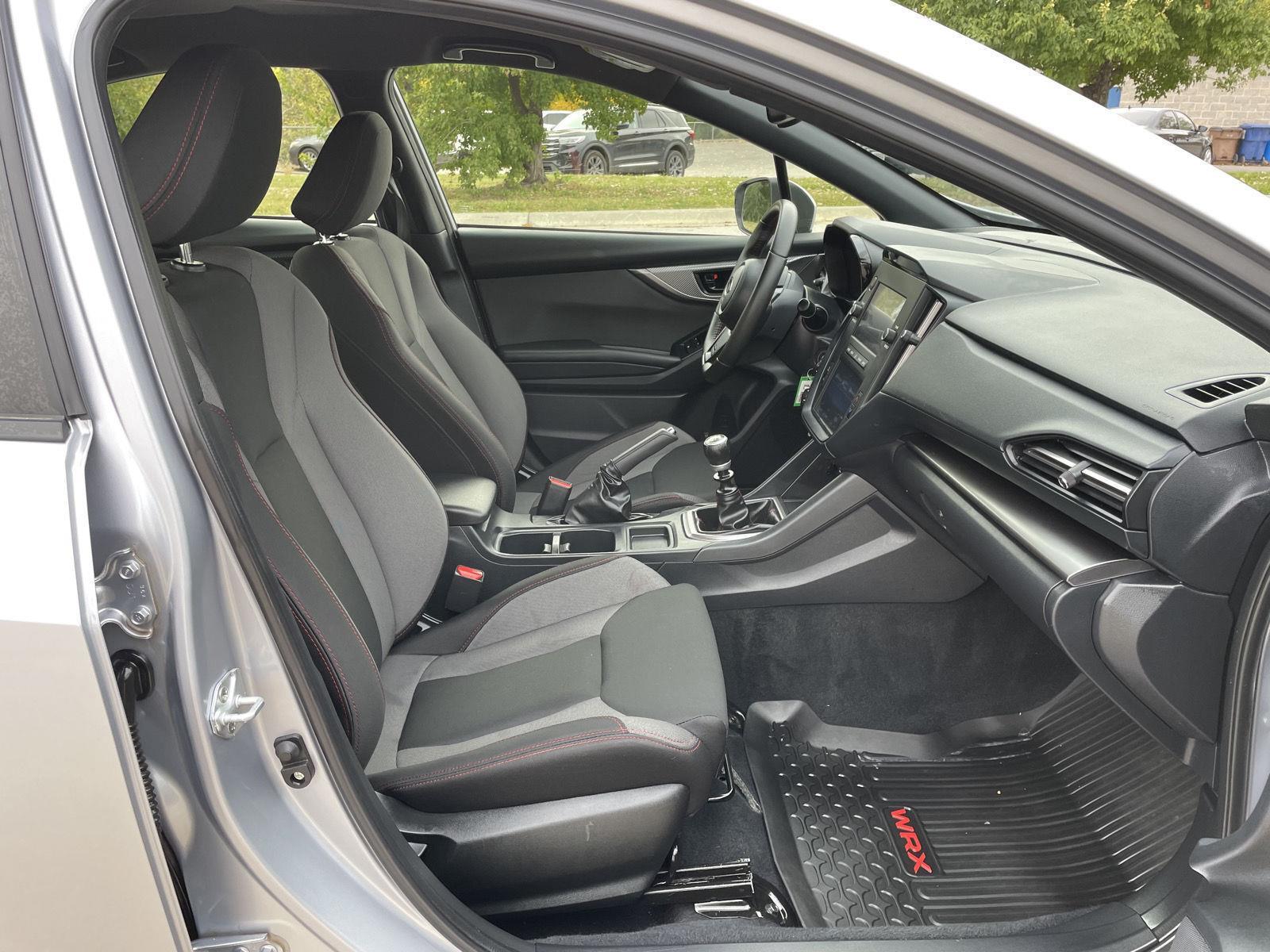 Vehicle photo 18