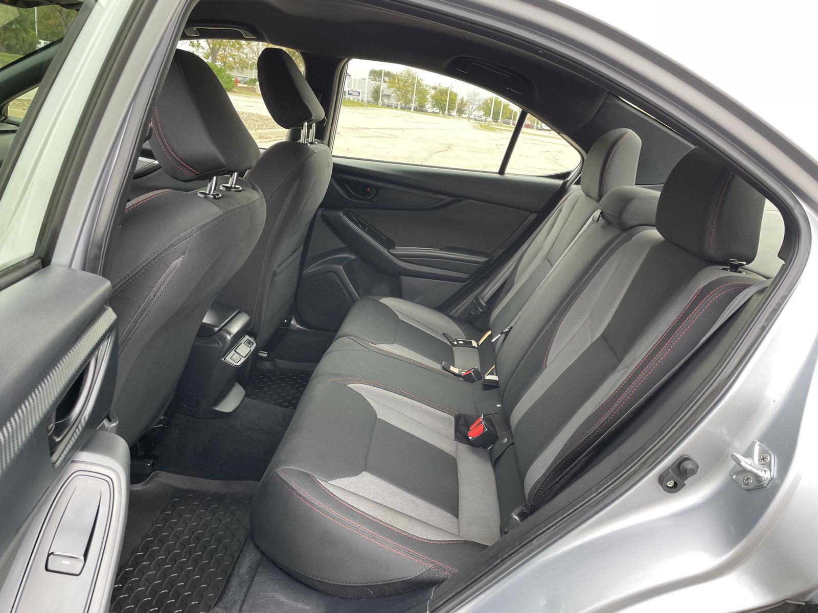Vehicle photo 19
