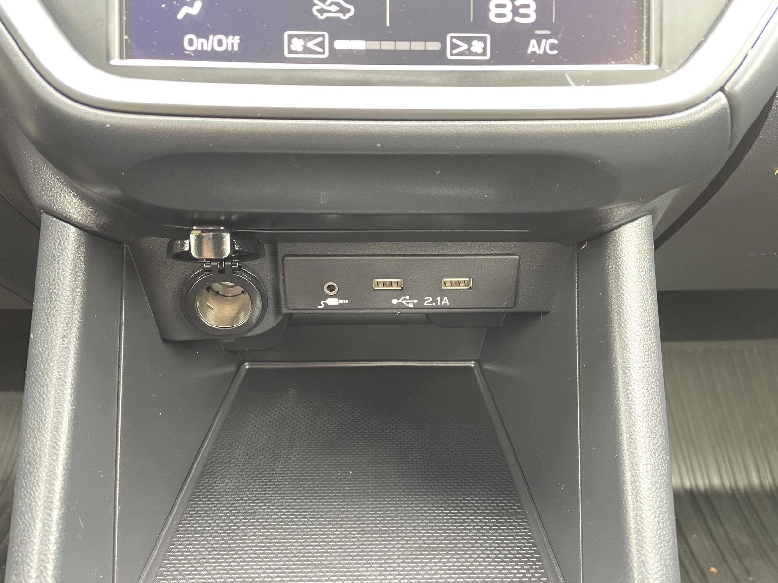 Vehicle photo 25