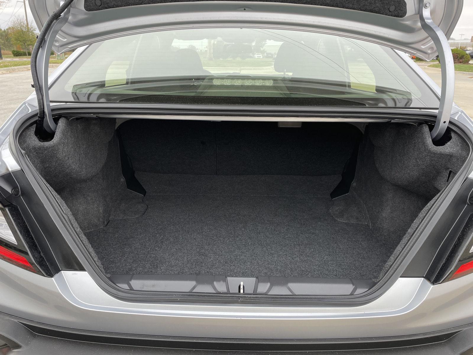 Vehicle photo 32