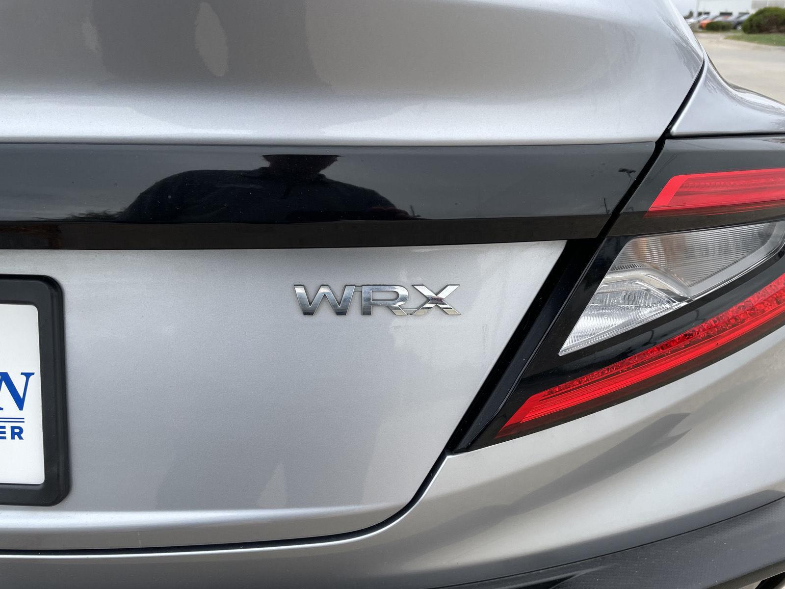 Vehicle photo 33