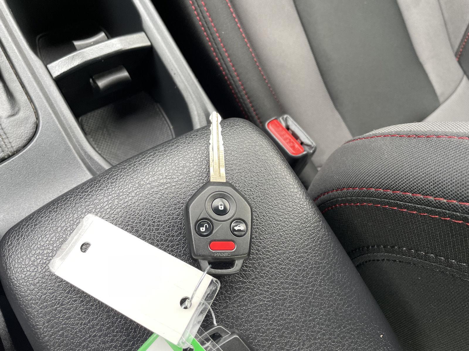 Vehicle photo 34