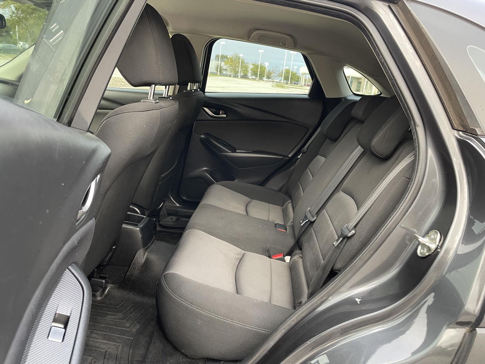 Vehicle photo 19