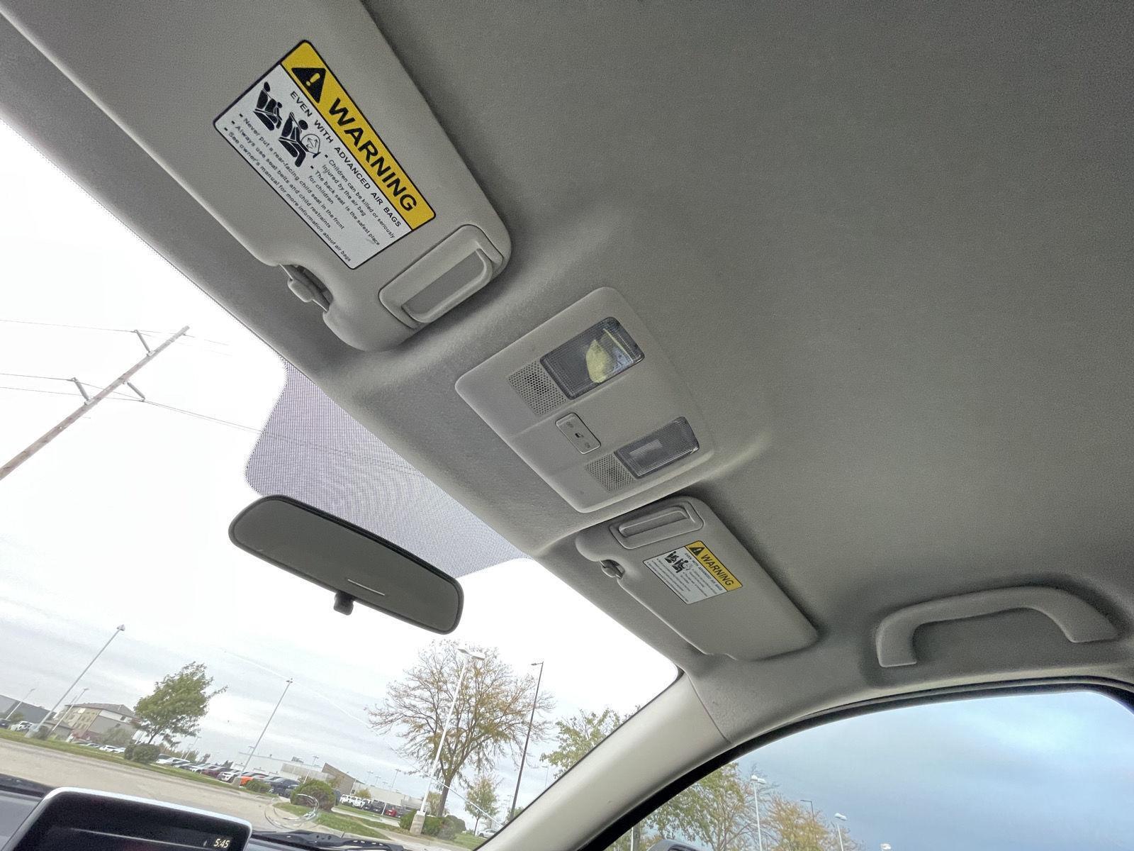 Vehicle photo 20