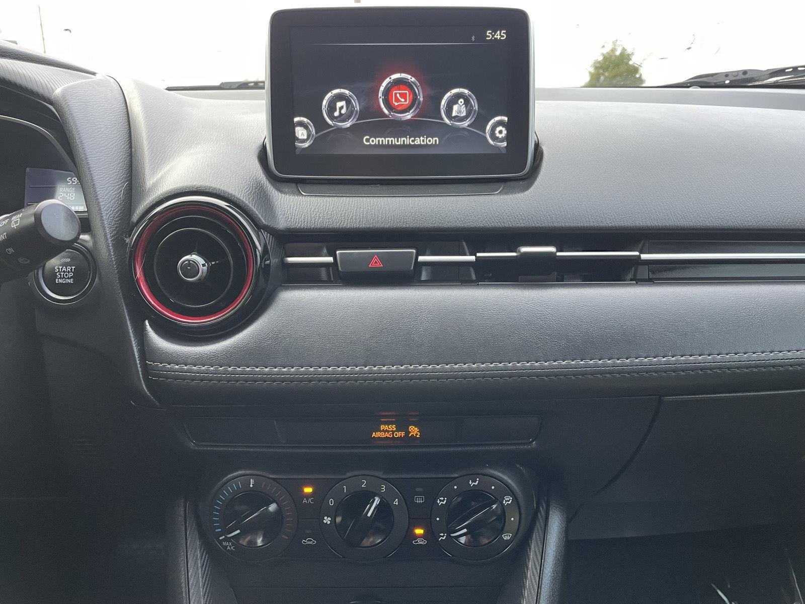 Vehicle photo 21
