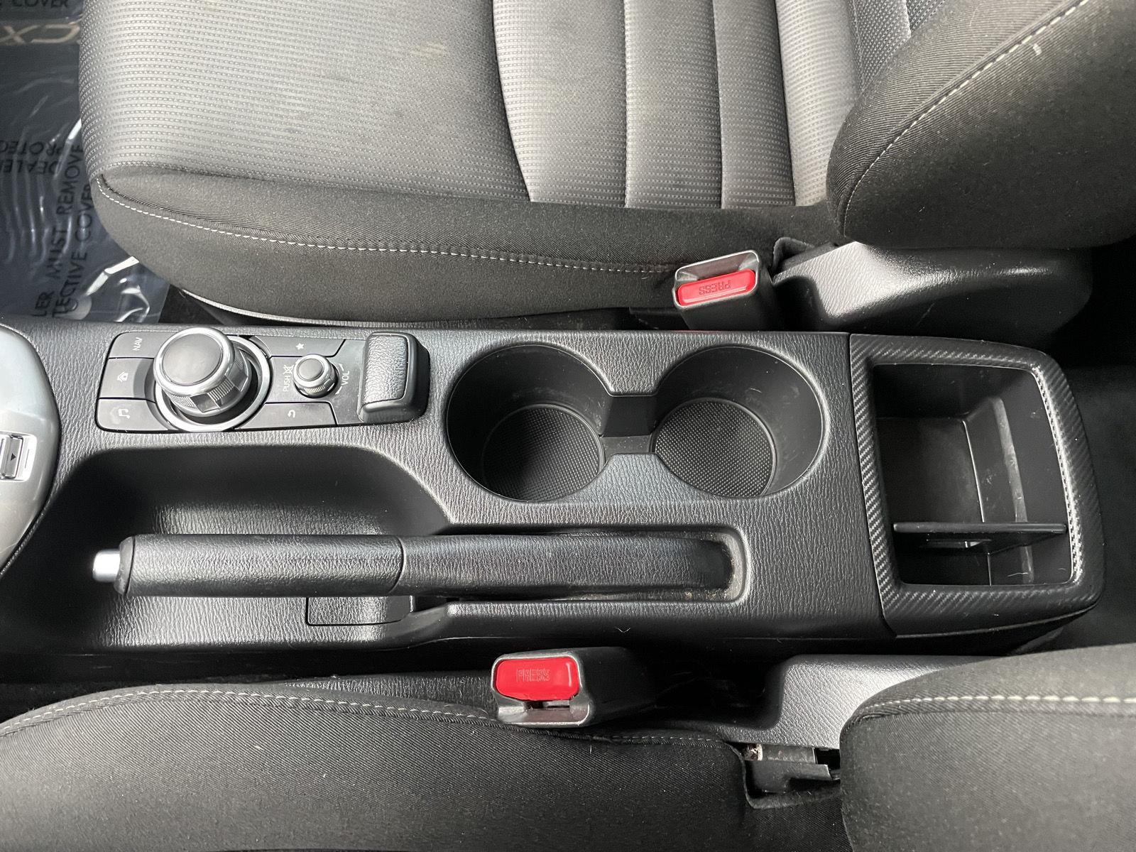 Vehicle photo 29