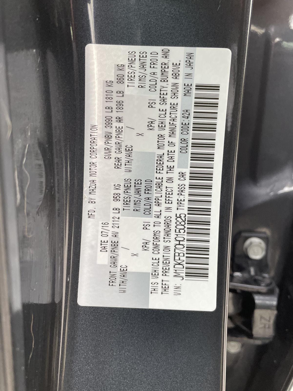 Vehicle photo 30