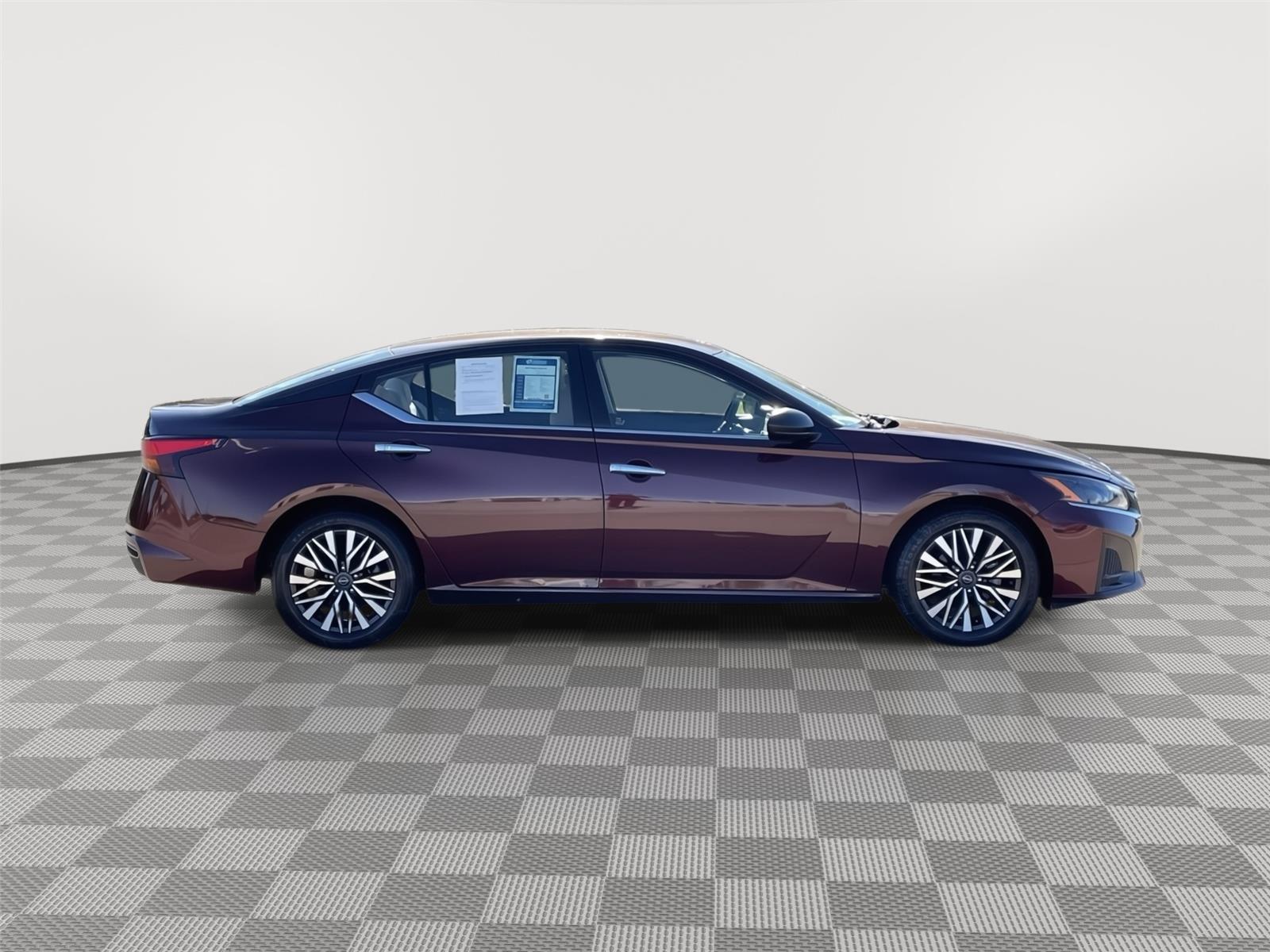 Vehicle photo 6