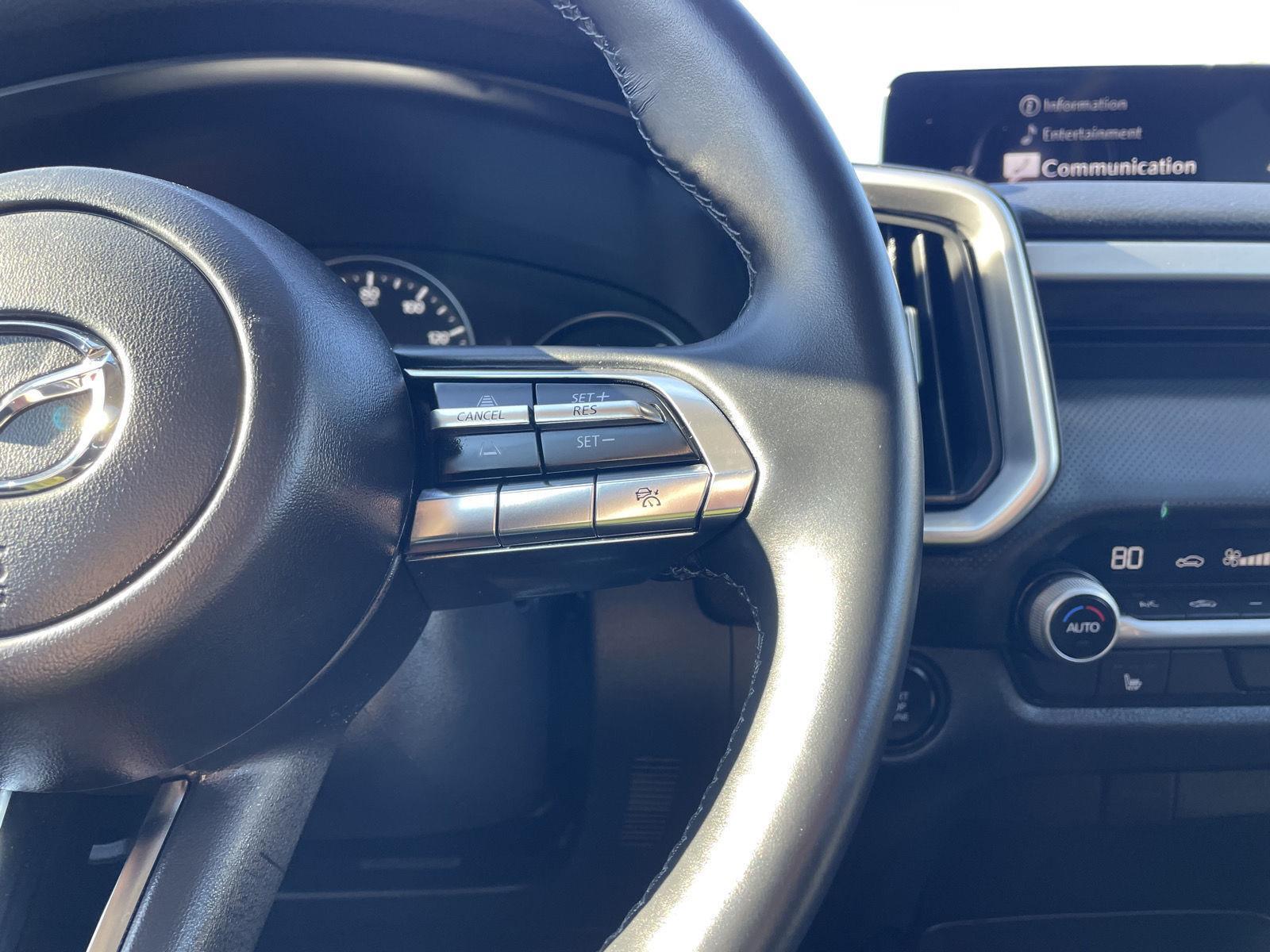 Vehicle photo 14