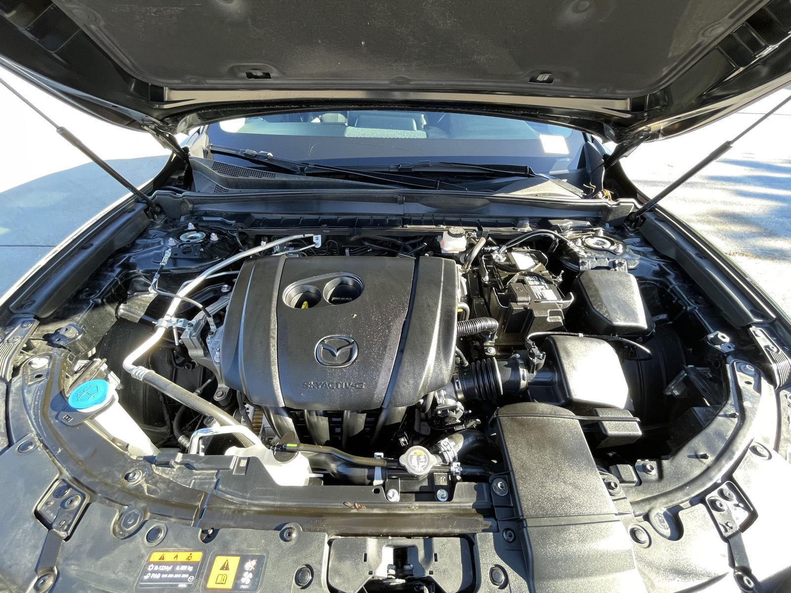 Vehicle photo 33