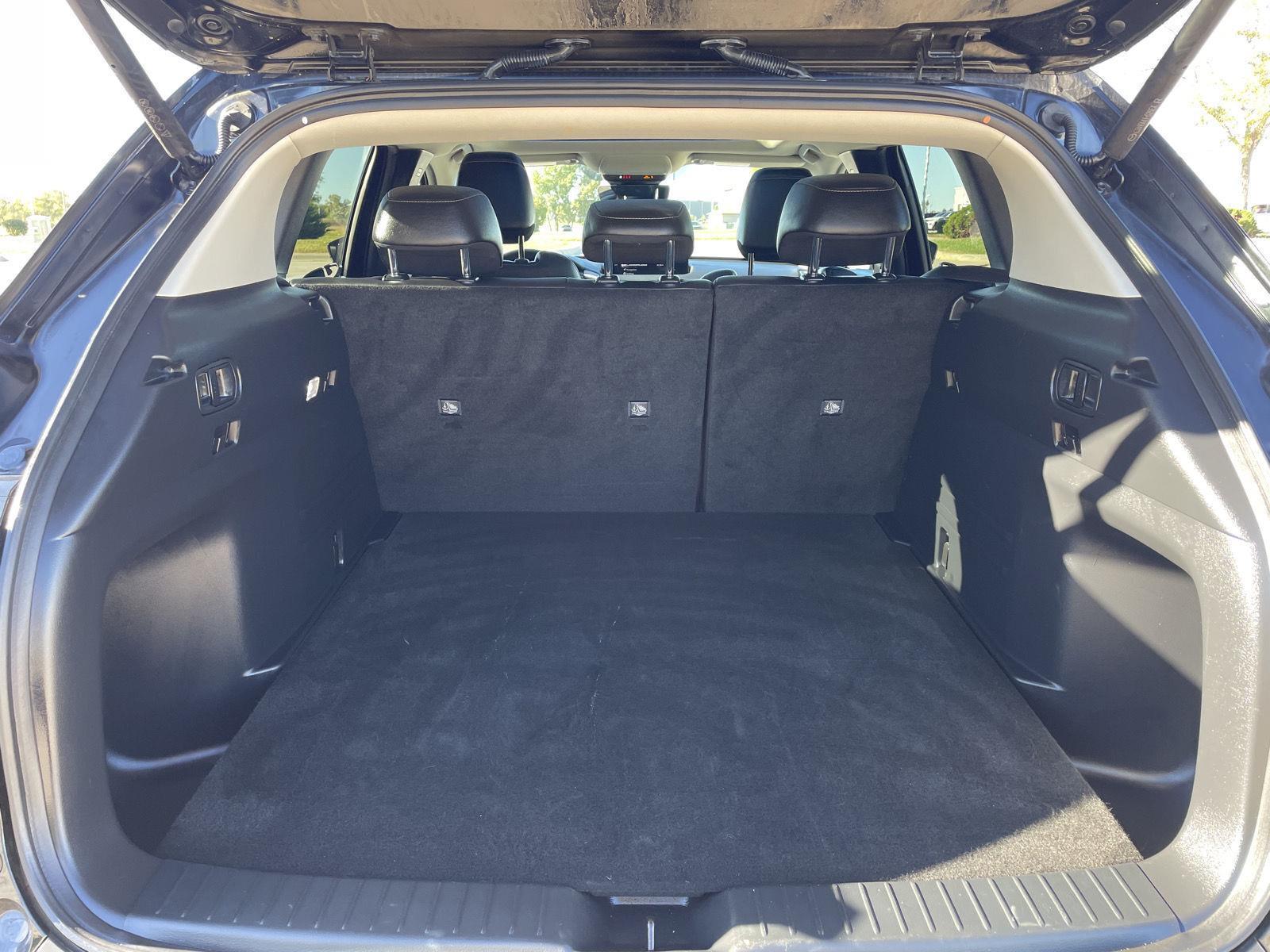 Vehicle photo 34