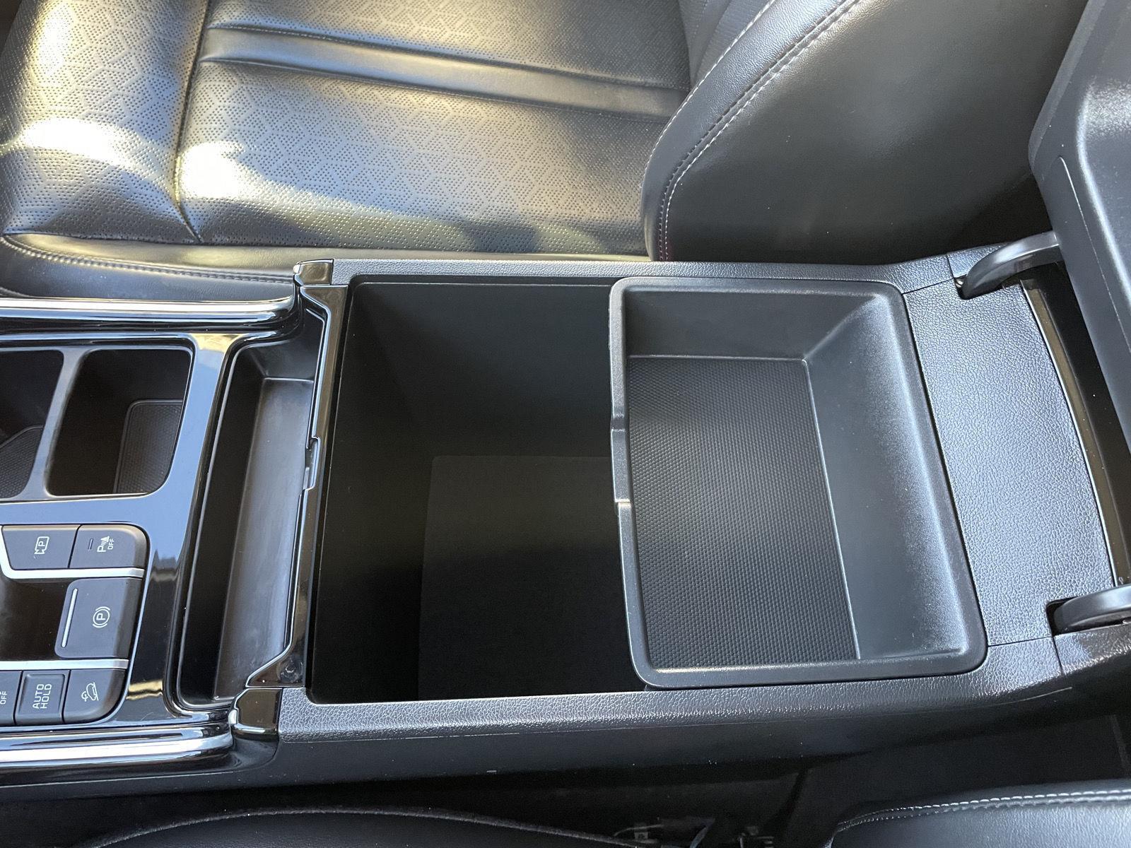 Vehicle photo 32