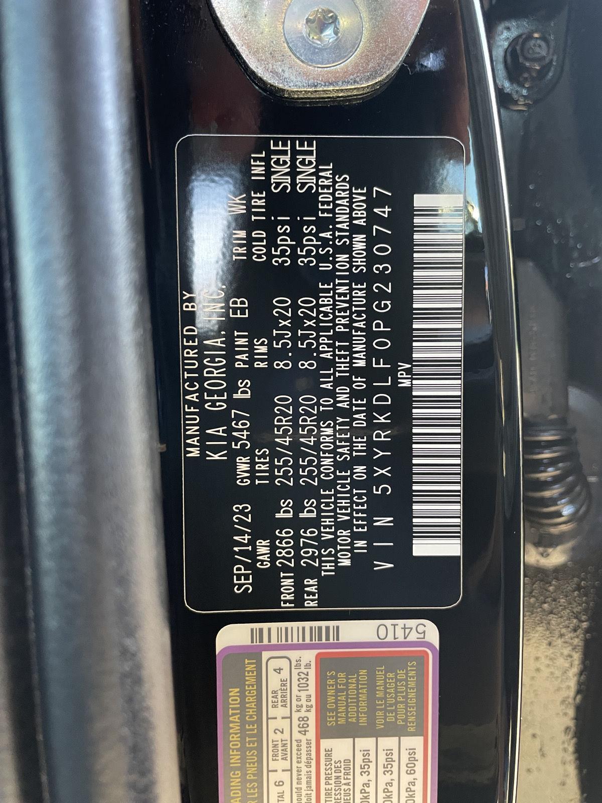Vehicle photo 33