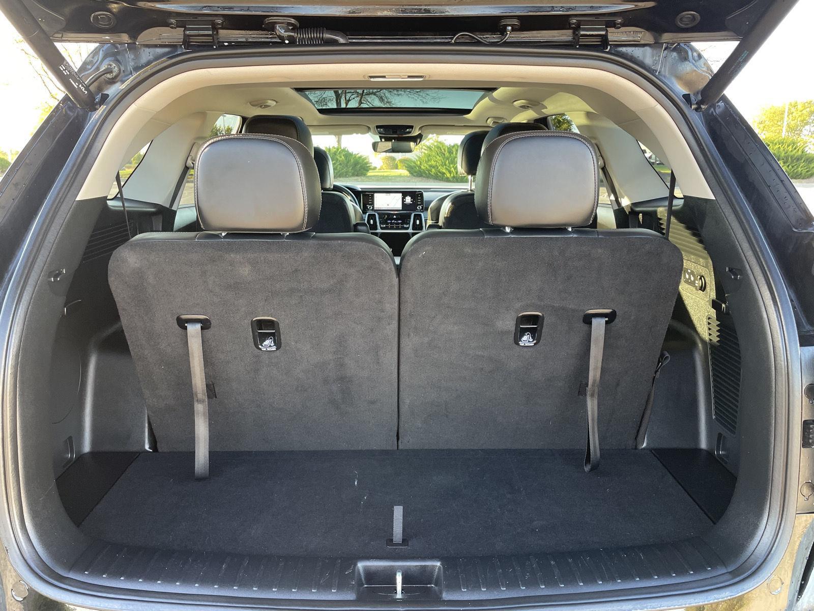 Vehicle photo 35