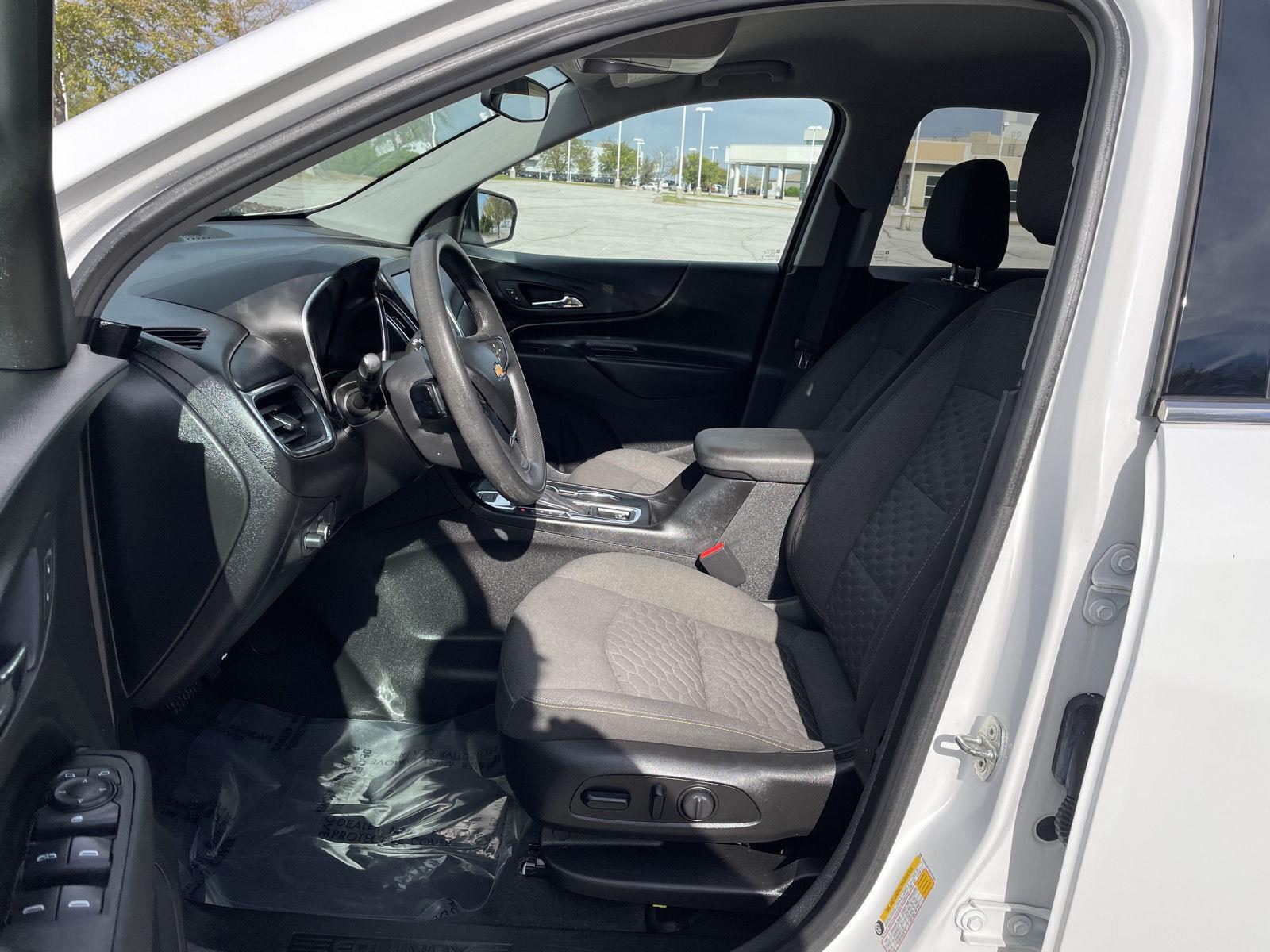 Vehicle photo 16