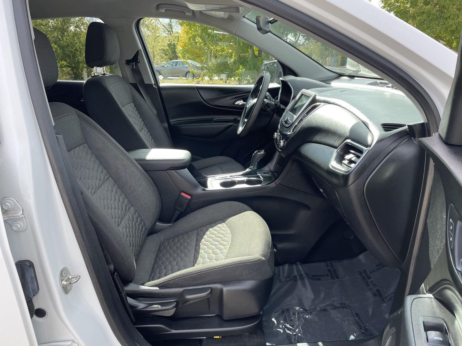 Vehicle photo 18