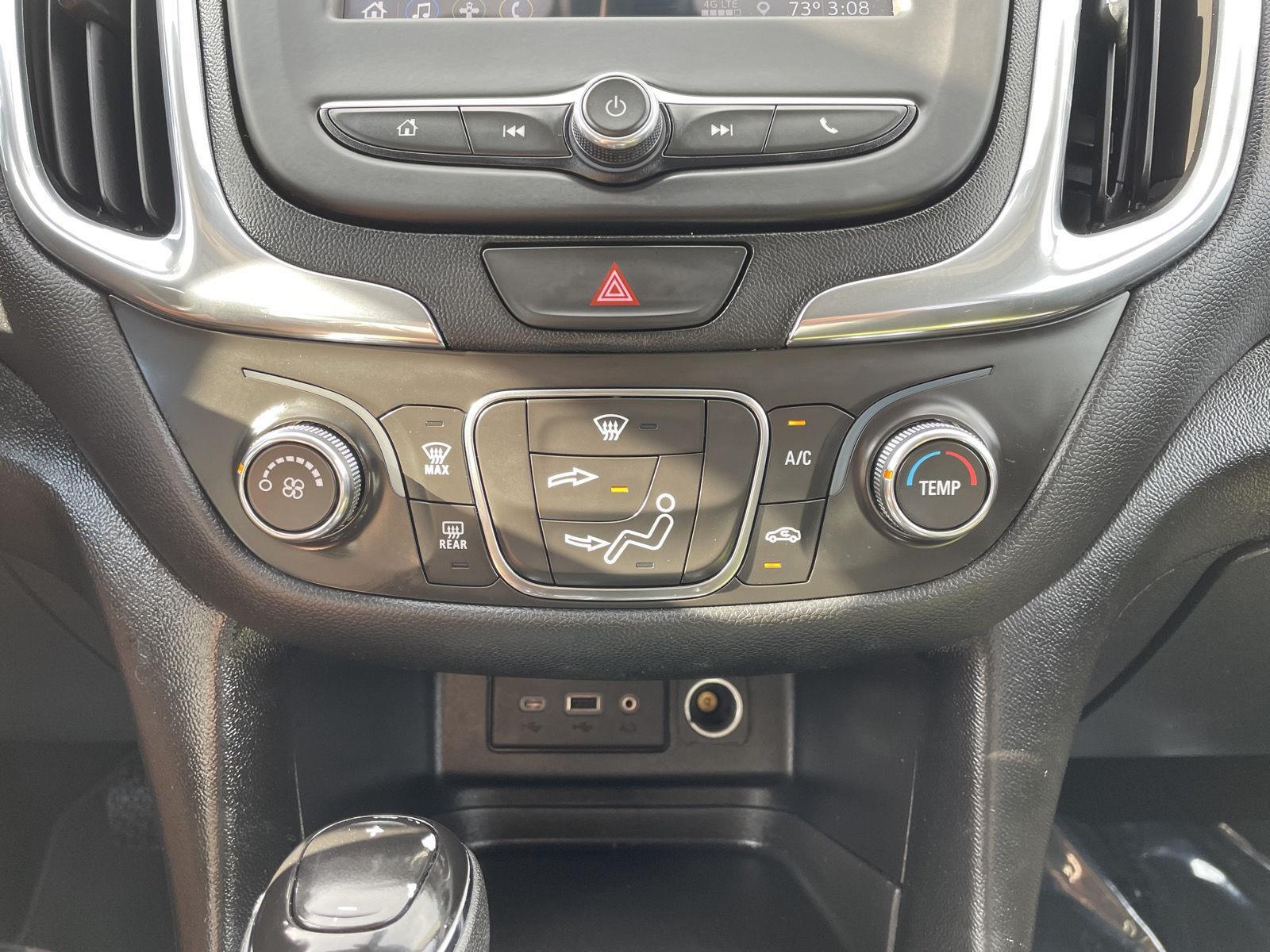 Vehicle photo 25
