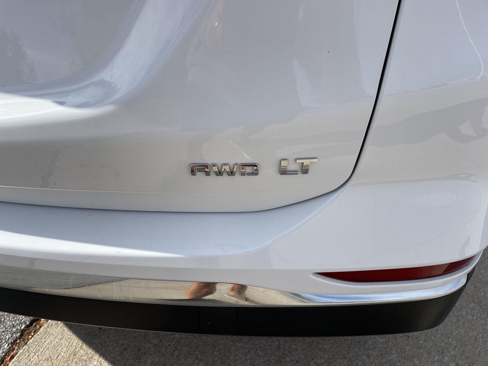 Vehicle photo 34