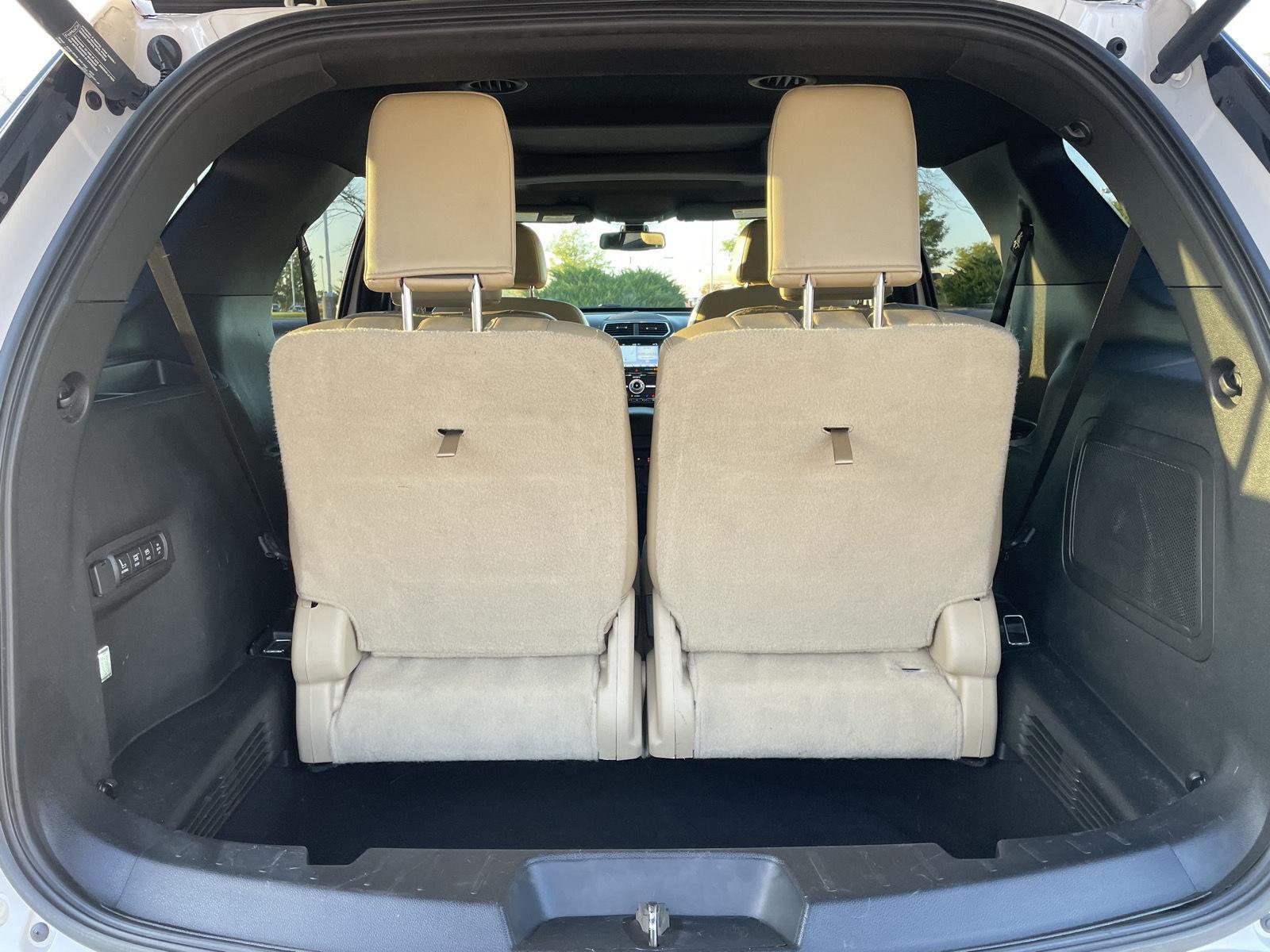 Vehicle photo 38