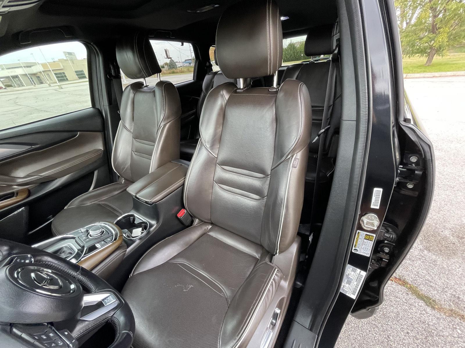 Vehicle photo 18
