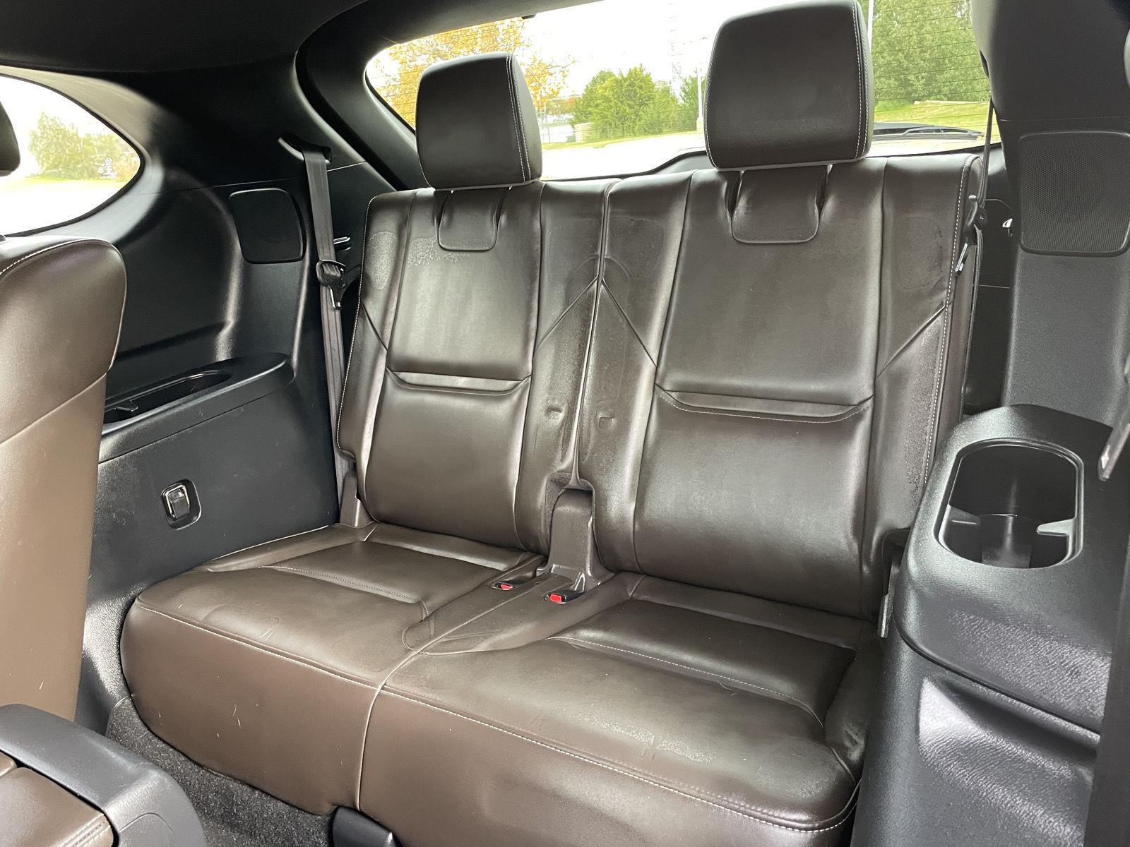 Vehicle photo 21