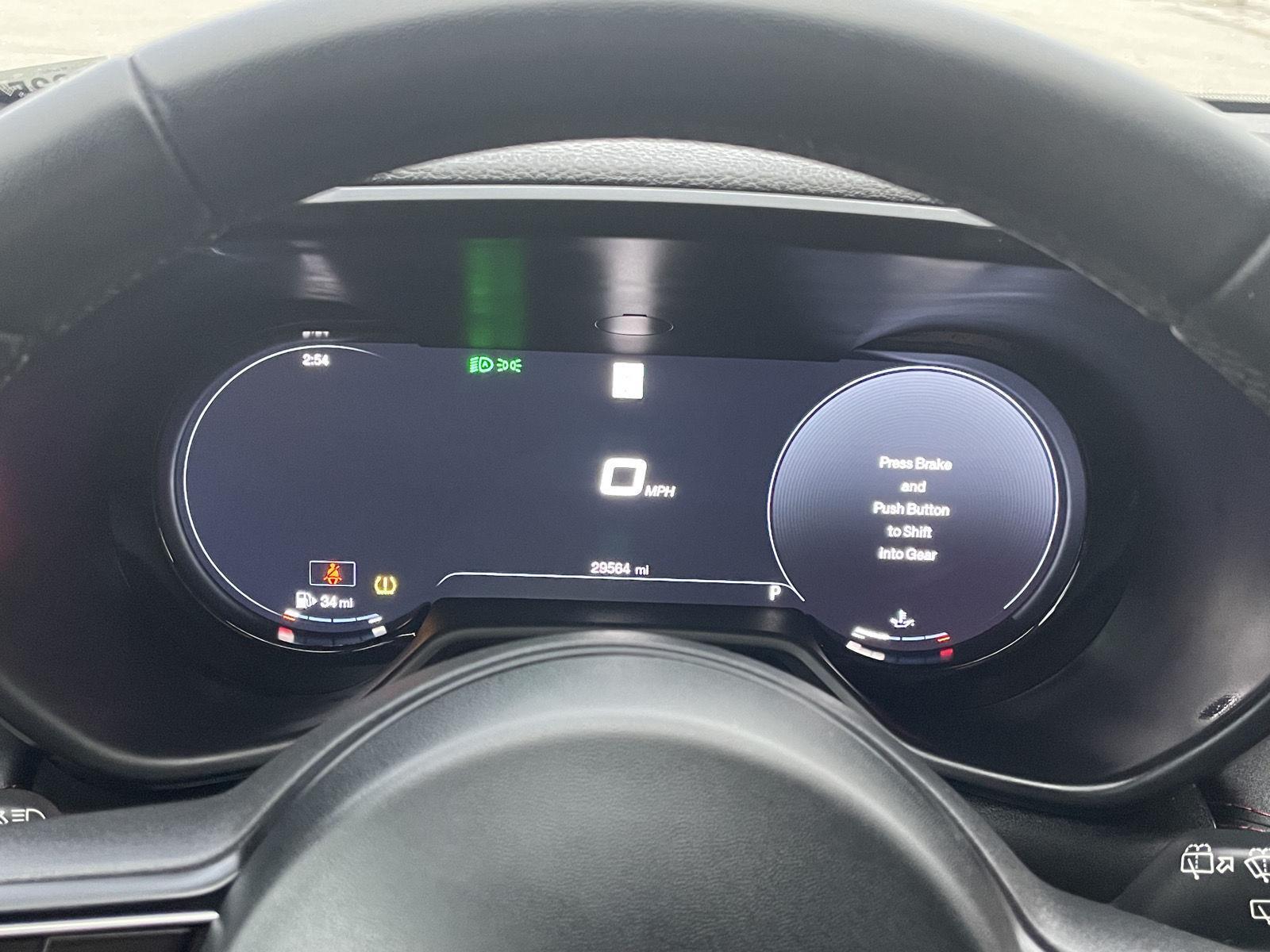 Vehicle photo 15
