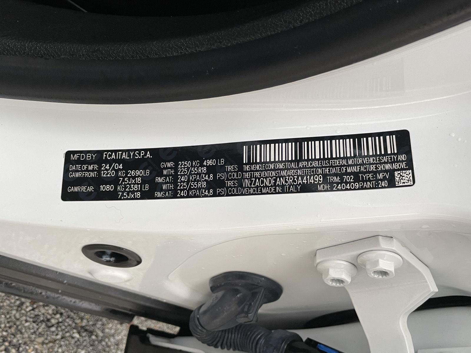 Vehicle photo 31