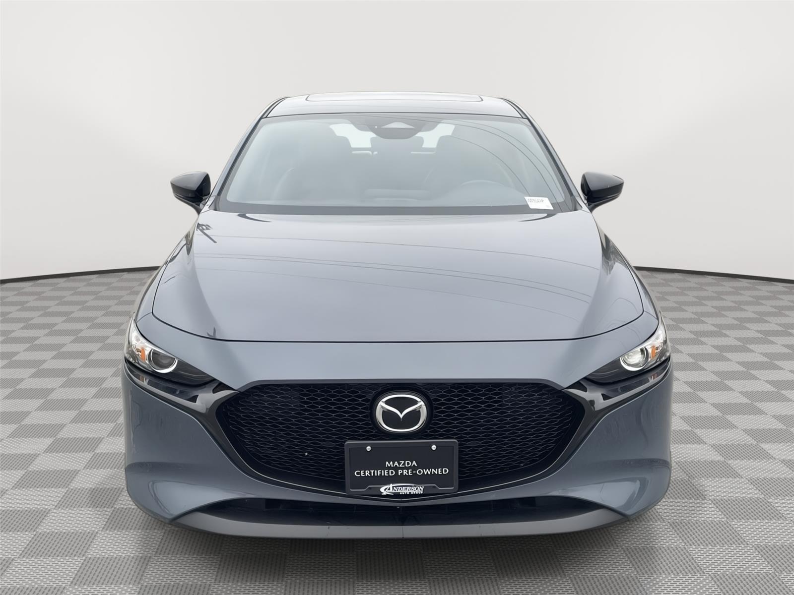 Vehicle photo 4