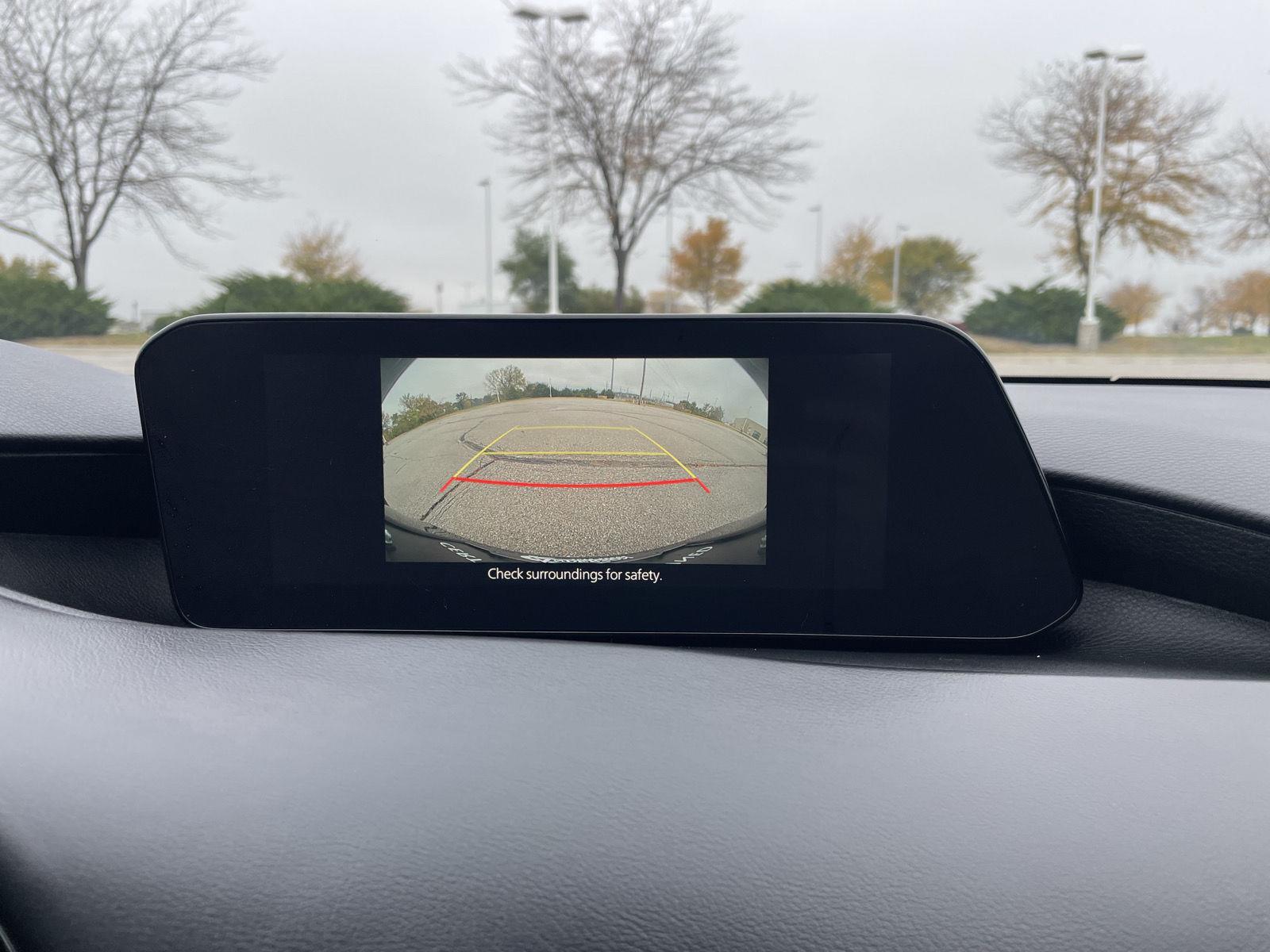 Vehicle photo 29