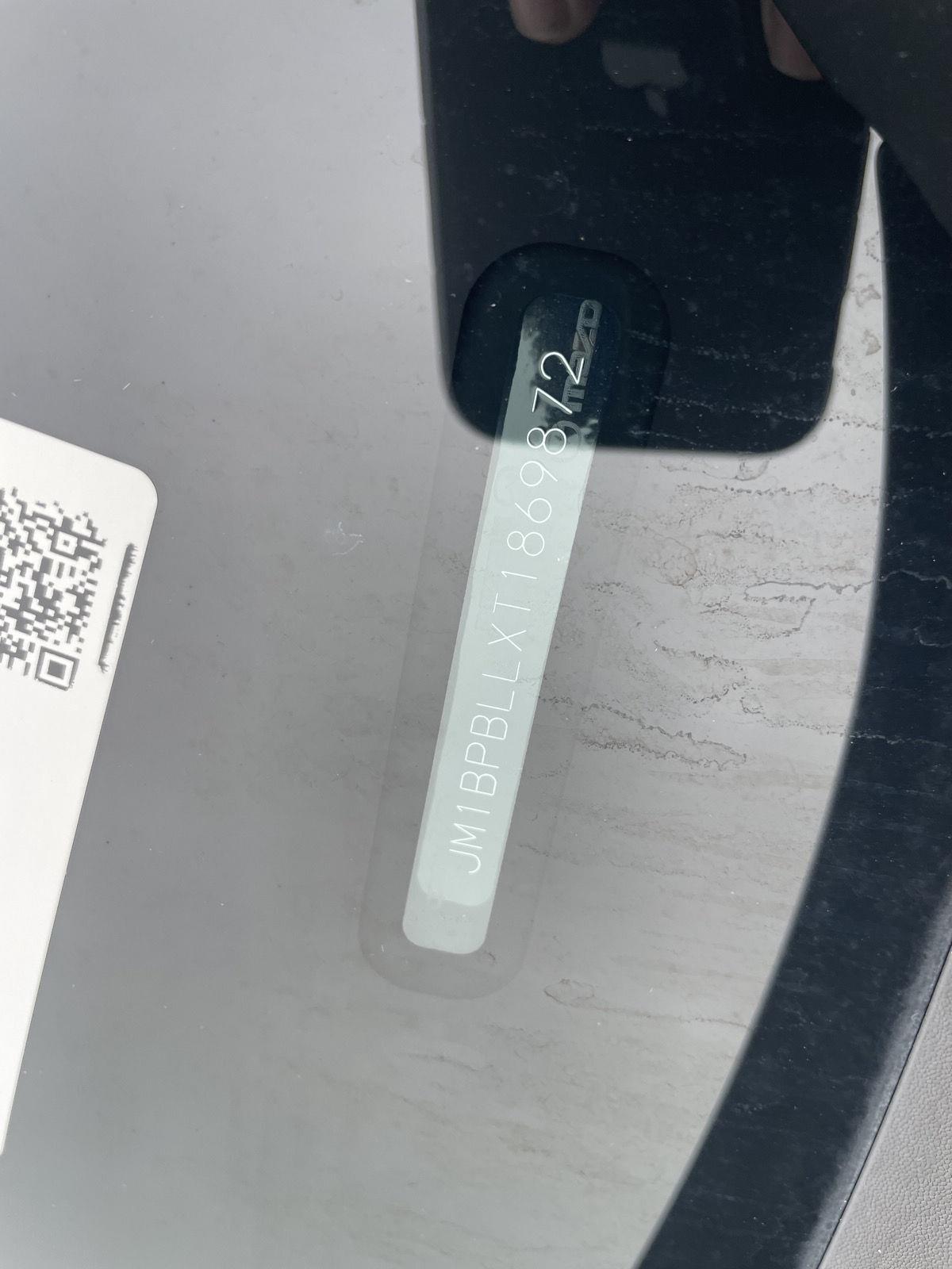 Vehicle photo 33