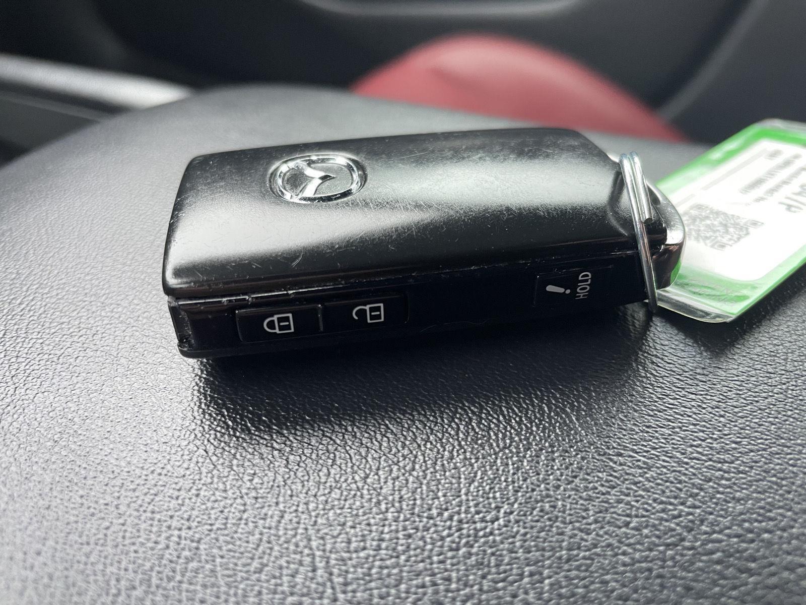 Vehicle photo 36
