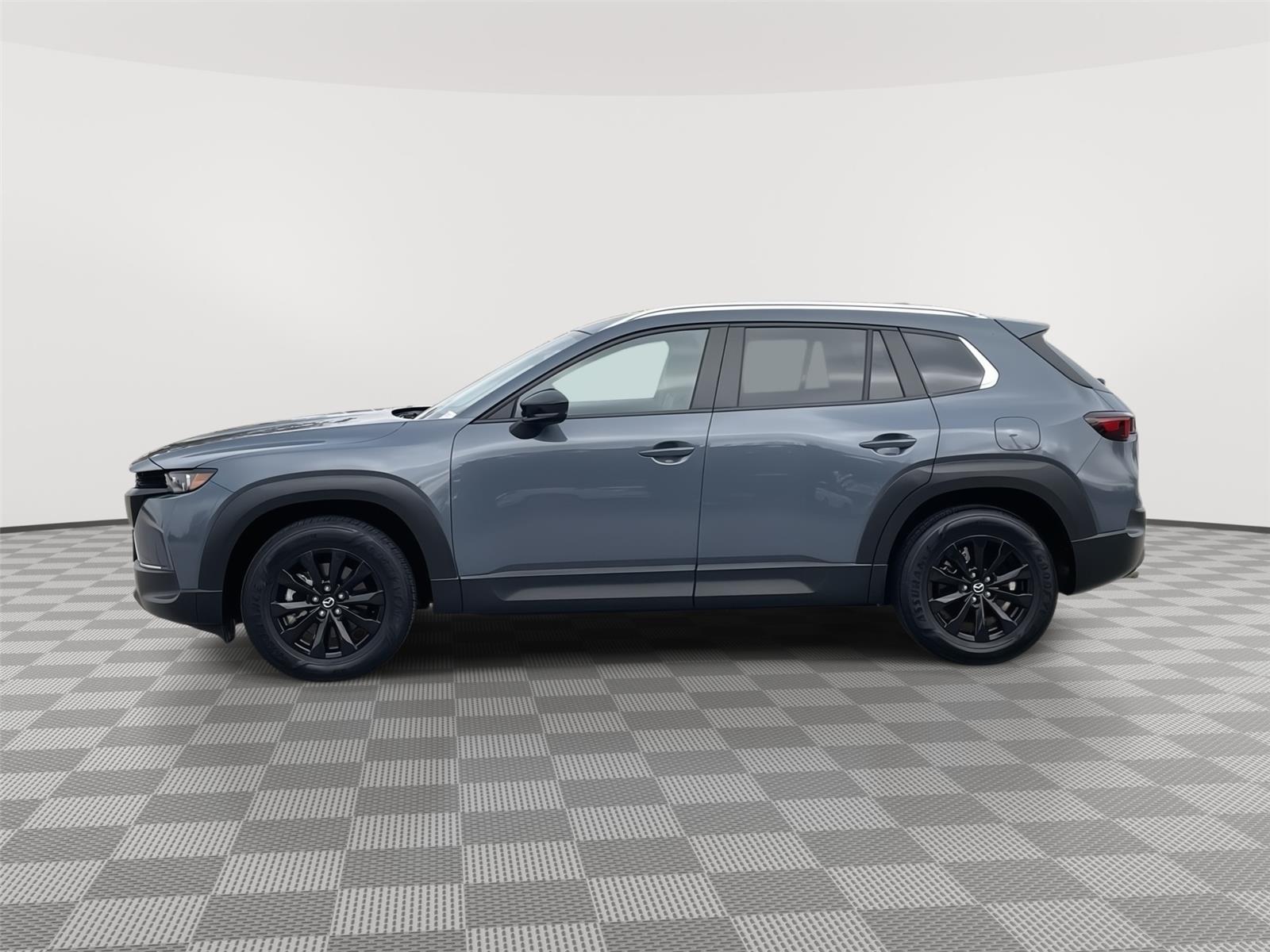 Vehicle photo 2