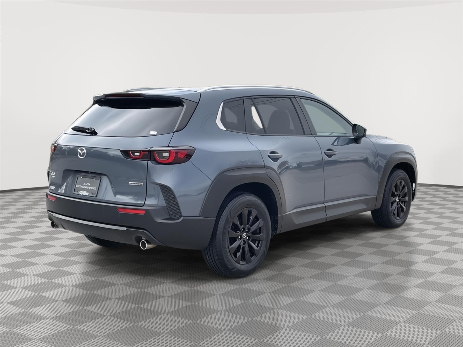 Vehicle photo 7