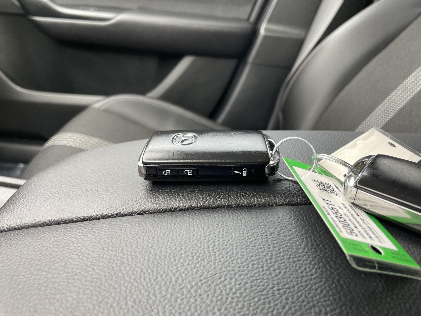 Vehicle photo 34